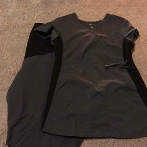 Maternity scrubs